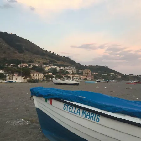 L'oasi Di Giorgia Bed and Breakfast 4*
